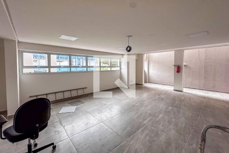 Apartamento à venda com 56m², 2 quartos e 1 vaga Apartamento à venda com 56m², 2 quartos e 1 vagaÁrea comum - Salão de festas