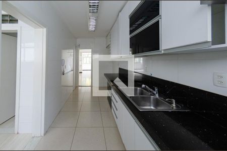 Apartamento para alugar com 150m², 4 quartos e 2 vagas Apartamento para alugar com 150m², 4 quartos e 2 vagasCozinha