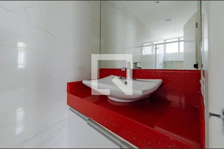 Apartamento para alugar com 150m², 4 quartos e 2 vagas Apartamento para alugar com 150m², 4 quartos e 2 vagasBanheiro suíte