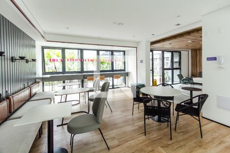 Apartamento à venda com 40m², 1 quarto e sem vaga Apartamento à venda com 40m², 1 quarto e sem vagaÁrea comum - Salão de festas