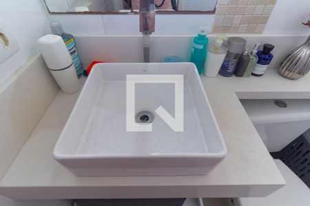 Casa de condomínio à venda com 92m², 2 quartos e 1 vaga Casa de condomínio à venda com 92m², 2 quartos e 1 vagaBanheiro da Suíte 1