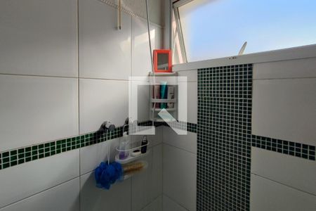 Casa de condomínio à venda com 300m², 3 quartos e 4 vagas Casa de condomínio à venda com 300m², 3 quartos e 4 vagasBanheiro Suíte 2