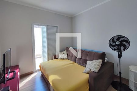 Casa de condomínio à venda com 300m², 3 quartos e 4 vagas Casa de condomínio à venda com 300m², 3 quartos e 4 vagasQuarto Suíte