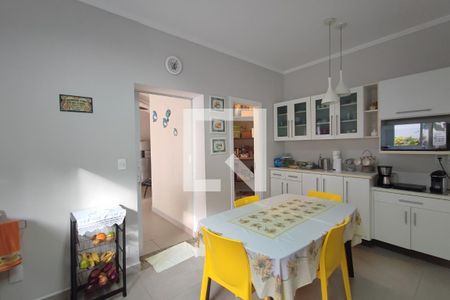 Casa de condomínio à venda com 300m², 3 quartos e 4 vagas Casa de condomínio à venda com 300m², 3 quartos e 4 vagasCozinha