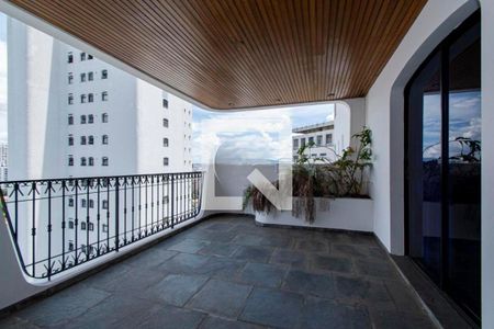 Apartamento à venda com 362m², 4 quartos e 4 vagas