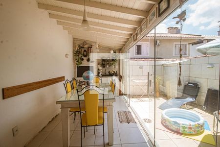 Casa à venda com 148m², 3 quartos e 2 vagas Casa à venda com 148m², 3 quartos e 2 vagasÁrea comum - Churrasqueira