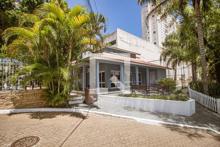 Casa à venda com 148m², 3 quartos e 2 vagas Casa à venda com 148m², 3 quartos e 2 vagasÁrea comum - Salão de festas