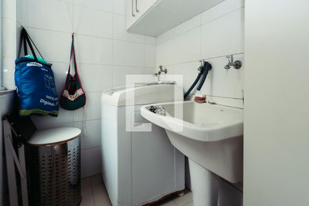 Casa à venda com 325m², 3 quartos e 3 vagas Casa à venda com 325m², 3 quartos e 3 vagasÁrea de Serviço