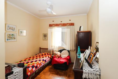 Casa à venda com 325m², 3 quartos e 3 vagas Casa à venda com 325m², 3 quartos e 3 vagasQuarto