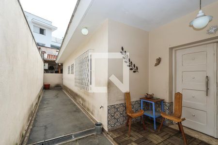 Casa à venda com 325m², 3 quartos e 3 vagas Casa à venda com 325m², 3 quartos e 3 vagasEntrada