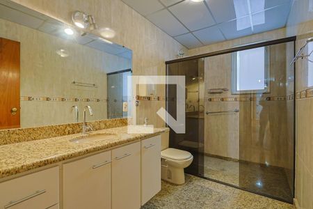 Apartamento à venda com 160m², 4 quartos e sem vaga Apartamento à venda com 160m², 4 quartos e sem vagaBanheiro