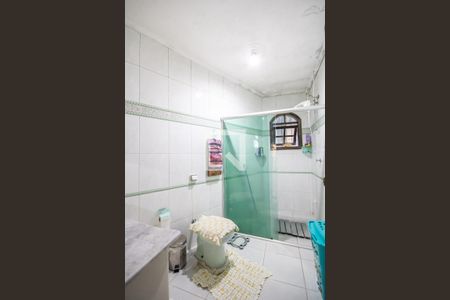 Casa à venda com 192m², 4 quartos e 2 vagas Casa à venda com 192m², 4 quartos e 2 vagasBanheiro da Suíte