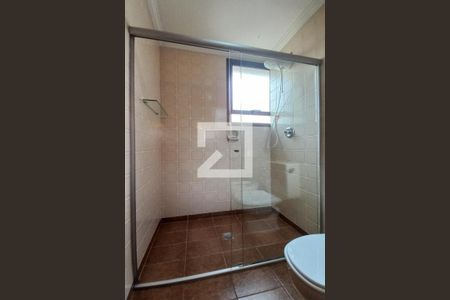 Apartamento à venda com 210m², 5 quartos e 2 vagas Apartamento à venda com 210m², 5 quartos e 2 vagasBanheiro da Suíte 4