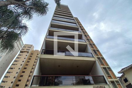 Apartamento à venda com 210m², 5 quartos e 2 vagas Apartamento à venda com 210m², 5 quartos e 2 vagasFachada do Prédio