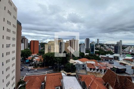 Apartamento à venda com 210m², 5 quartos e 2 vagas Apartamento à venda com 210m², 5 quartos e 2 vagasVista da Suíte 3