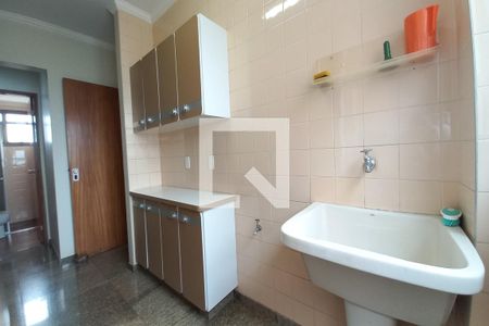 Apartamento à venda com 210m², 5 quartos e 2 vagas Apartamento à venda com 210m², 5 quartos e 2 vagasÁrea de Serviço