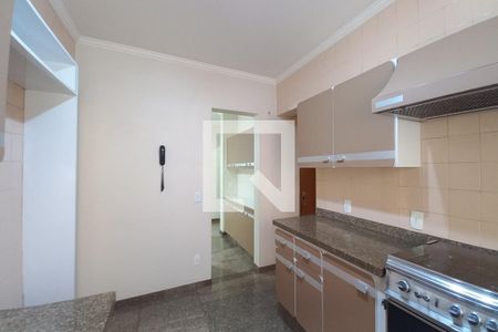 Apartamento à venda com 210m², 5 quartos e 2 vagas Apartamento à venda com 210m², 5 quartos e 2 vagasCozinha