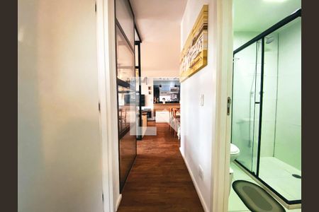 Apartamento à venda com 68m², 3 quartos e 1 vaga Apartamento à venda com 68m², 3 quartos e 1 vagaCorredor
