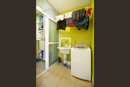 Apartamento para alugar com 79m², 2 quartos e sem vaga Apartamento para alugar com 79m², 2 quartos e sem vagaÁrea de Serviço