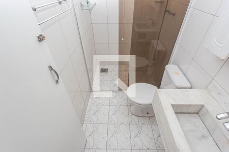 Apartamento à venda com 55m², 2 quartos e 1 vaga Apartamento à venda com 55m², 2 quartos e 1 vagaBanheiro
