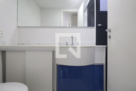 Apartamento à venda com 77m², 2 quartos e 1 vagaBanheiro da Suíte