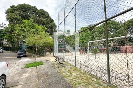 Casa de condomínio à venda com 308m², 4 quartos e 2 vagas Casa de condomínio à venda com 308m², 4 quartos e 2 vagasCondomínio