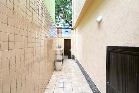 Casa de condomínio à venda com 308m², 4 quartos e 2 vagas Casa de condomínio à venda com 308m², 4 quartos e 2 vagasÁrea de Serviço