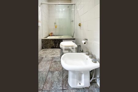 Casa de condomínio à venda com 308m², 4 quartos e 2 vagas Casa de condomínio à venda com 308m², 4 quartos e 2 vagasSuíte 03