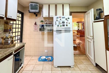 Casa de condomínio à venda com 308m², 4 quartos e 2 vagas Casa de condomínio à venda com 308m², 4 quartos e 2 vagasCozinha