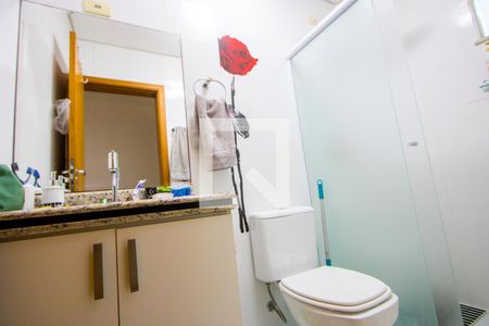 Casa à venda com 112m², 3 quartos e 2 vagas Casa à venda com 112m², 3 quartos e 2 vagasBanheiro da Suíte