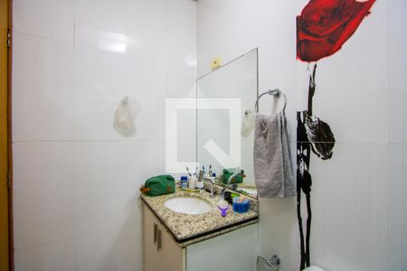 Casa à venda com 112m², 3 quartos e 2 vagas Casa à venda com 112m², 3 quartos e 2 vagasBanheiro da Suíte