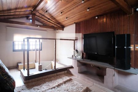 Casa de condomínio à venda com 130m², 3 quartos e 1 vagaÁtico