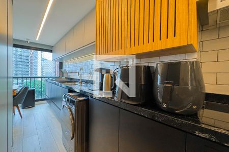 Apartamento à venda com 65m², 2 quartos e 1 vagaCozinha e Área de Serviço