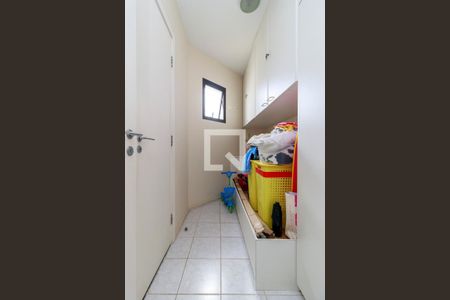 Apartamento à venda com 252m², 3 quartos e 4 vagas Apartamento à venda com 252m², 3 quartos e 4 vagasÁrea de Serviço