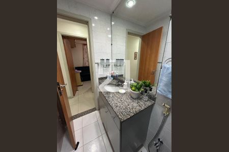 Apartamento à venda com 101m², 3 quartos e 1 vagaBanheiro Social