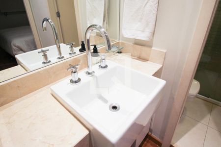 Apartamento à venda com 44m², 1 quarto e 1 vaga Apartamento à venda com 44m², 1 quarto e 1 vagaBanheiro