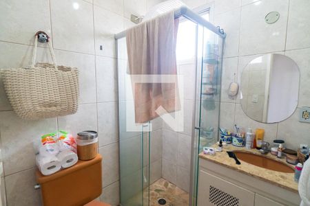 Apartamento à venda com 113m², 2 quartos e 1 vaga Apartamento à venda com 113m², 2 quartos e 1 vagaBanheiro