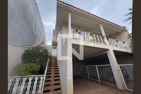 Casa à venda com 213m², 3 quartos e 2 vagasPlaquinha instalada