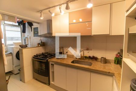 Apartamento à venda com 120m², 3 quartos e 1 vaga Apartamento à venda com 120m², 3 quartos e 1 vagaCozinha e Área de Serviço