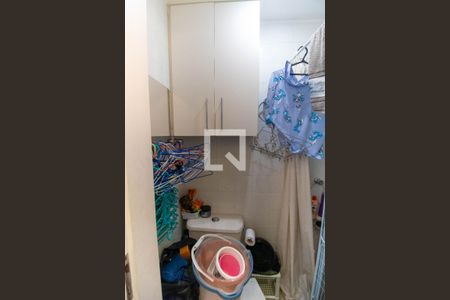 Apartamento à venda com 120m², 3 quartos e 1 vaga Apartamento à venda com 120m², 3 quartos e 1 vagaBanheiro de serviço