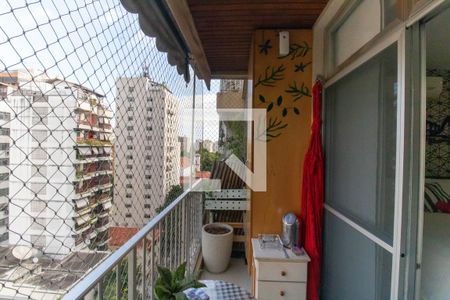 Apartamento à venda com 120m², 3 quartos e 1 vaga Apartamento à venda com 120m², 3 quartos e 1 vagaVaranda da Suíte