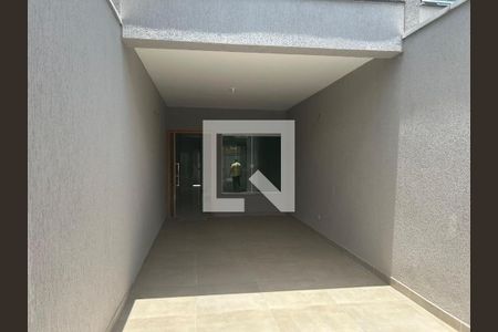 Casa à venda com 130m², 3 quartos e 2 vagas Casa à venda com 130m², 3 quartos e 2 vagasFoto 02