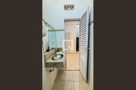 Apartamento à venda com 67m², 2 quartos e 1 vaga Apartamento à venda com 67m², 2 quartos e 1 vagaSalão de jogos - Banheiro