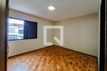 Casa à venda com 216m², 5 quartos e 3 vagas Casa à venda com 216m², 5 quartos e 3 vagasQuarto 1 - suite