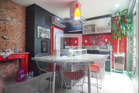 Casa à venda com 270m², 3 quartos e 1 vaga Casa à venda com 270m², 3 quartos e 1 vagaCozinha