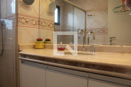 Apartamento à venda com 130m², 3 quartos e 2 vagasBanheiro 