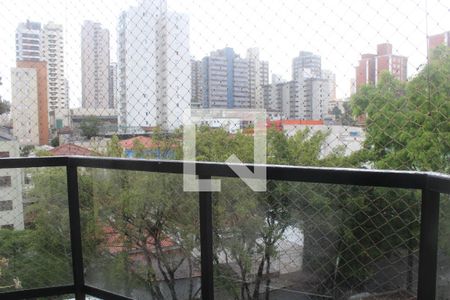 Apartamento à venda com 130m², 3 quartos e 2 vagasVaranda
