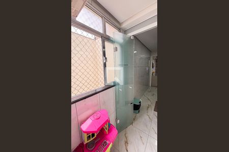 Apartamento à venda com 64m², 3 quartos e 1 vaga Apartamento à venda com 64m², 3 quartos e 1 vagaÁrea de Serviço