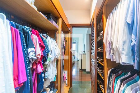 Apartamento à venda com 176m², 3 quartos e 3 vagasCloset do quarto 3