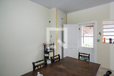 Casa à venda com 10m², 2 quartos e 1 vagaSala de jantar